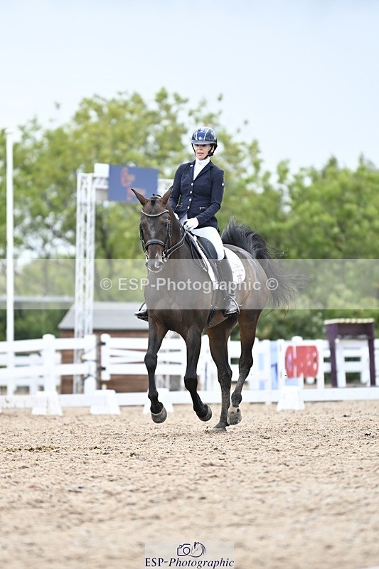 250907-165059-10781 - 113-Nicole.JahanshahiVirtual.Attraction