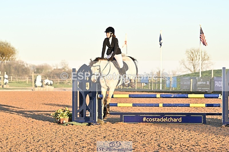 250401-191015-00909 - 90cm Classes