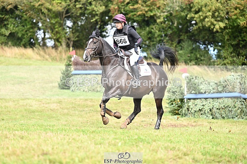 250831-151450-12131 - N-666-Lizzie.Luxton