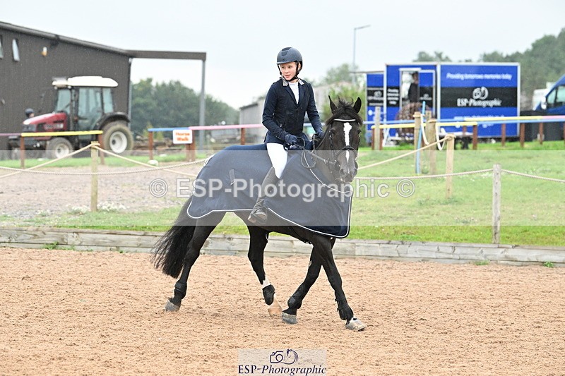 240907A-145411-02477 - Cls 4 Pony Big Team 95cm & 1.05m