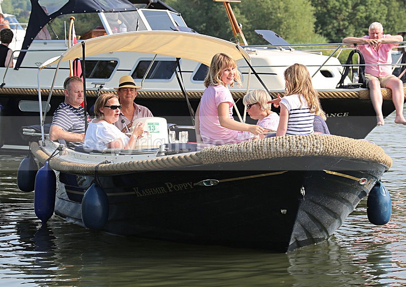 130706 KASHMIR POPPY WT7A2434 - HENLEY ROYAL REGATTA - Saturday 6th July 2013