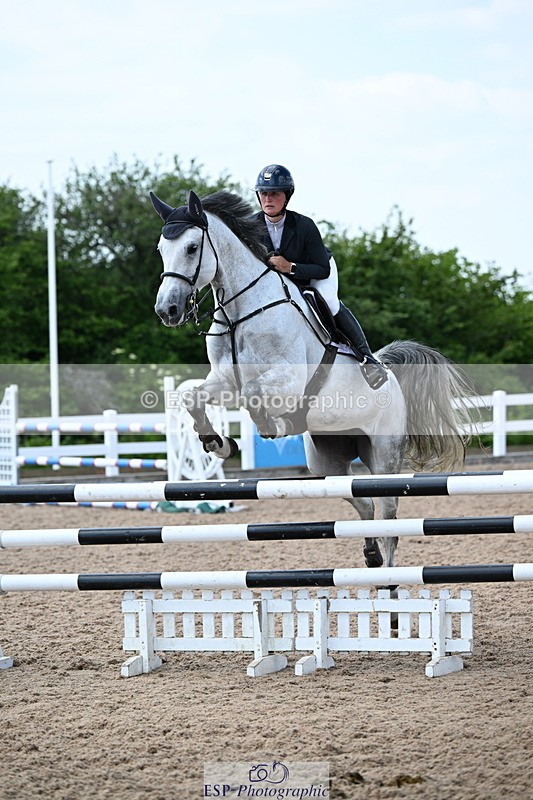 240605A-150557-00888 - Cls 4 Newcomers and 1.10m Open