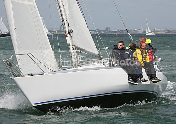 120630 GBR5213 WT7A3303 - ROUND THE ISLAND RACE - 30th June 2012