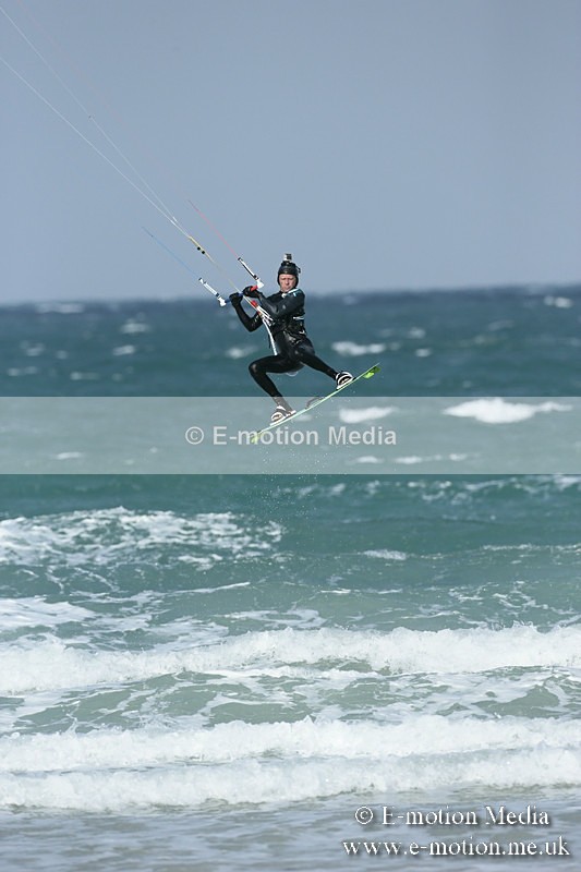 KS 020413-251 - Kite Surfing