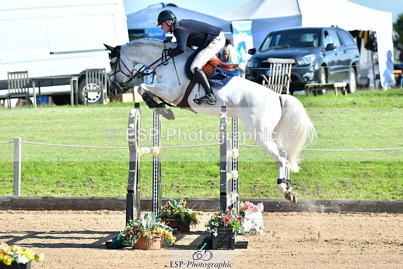 230720A-091324-01614 - Cls 1, 2 Star Small 1.30m