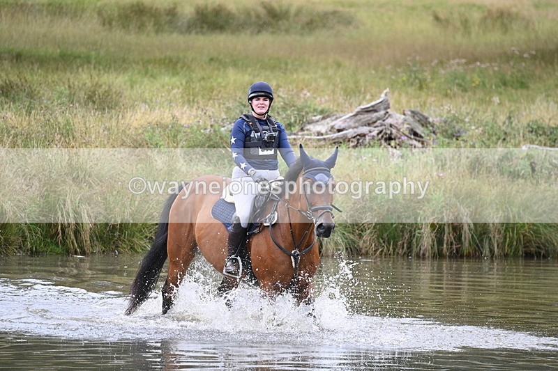 WJ7_2613 - Time at Water 11:37 to 12:13