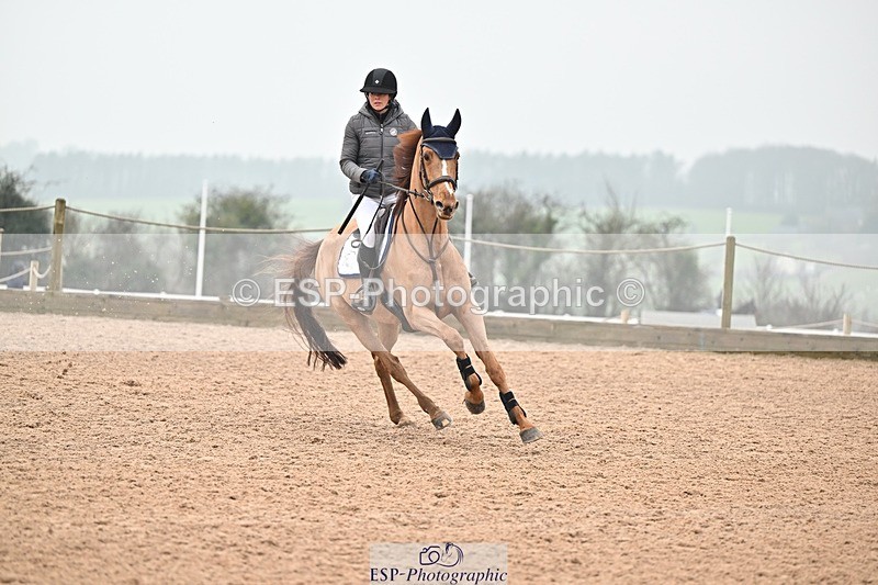 250122-143242-00661 - Cls 6 Foxhunter and 1.20m