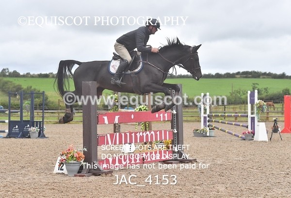 JAC_4153 - CLASS 6 Senior Newcomers/ 1.10m Open