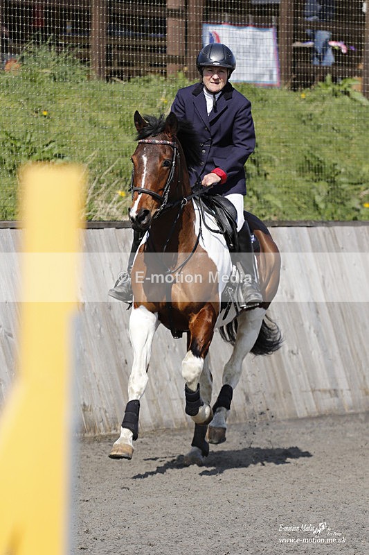 _EST1074 - Bourne Valley Riding Club Winter Showjumping 27/03/22