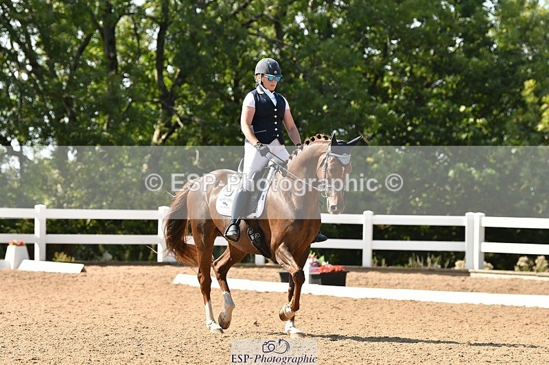 250817-154608-11305 - 214-Verity.PerryVogue