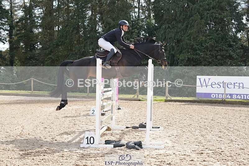 260322A-125031-01729 - 12 Newcomers 1m 10 Open