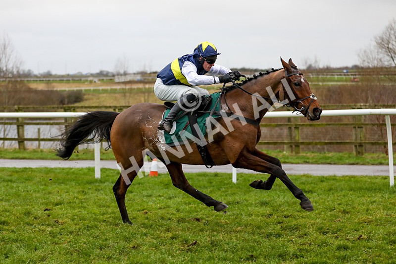 110124-Race 5-Track And Trace-5325 - Race 5