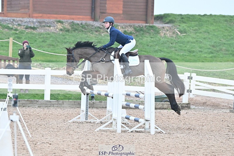 240113A-095844-01590 - Cls 9 British Novice and 90cm Open