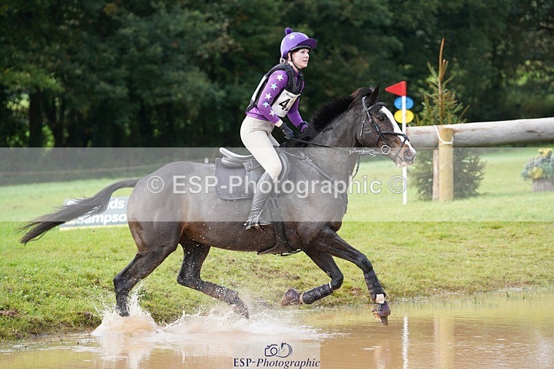 231021-132410-17319 - 427-COMBE.BREEZE-Gemma.Wells-SC+XC