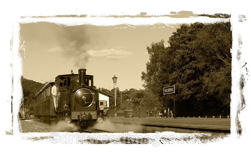 WLLThe Countess prepares to leave Welshpool Raven Square with the 1705 - The Welshpool & Llanfair Light Railway