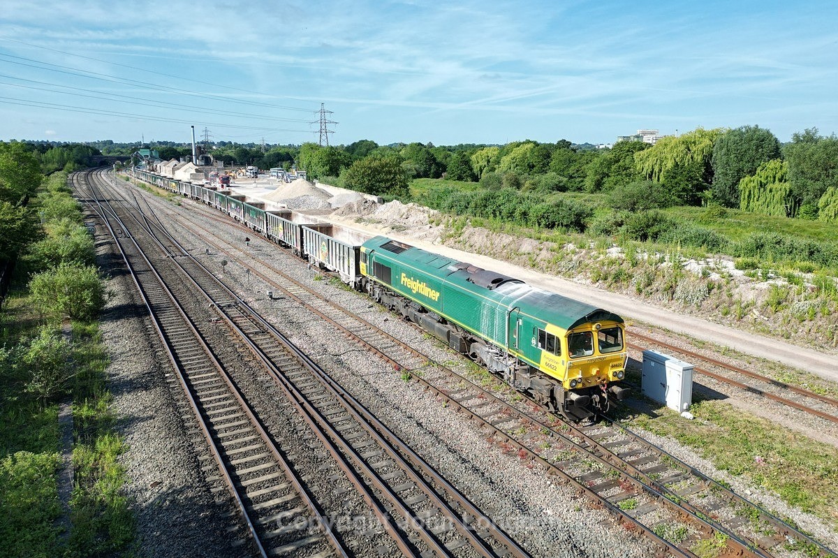 JL - 18.6.25 66622 6H45 Banbury Reservoir Sdgs - Tunstead, Banbury - Latest shots