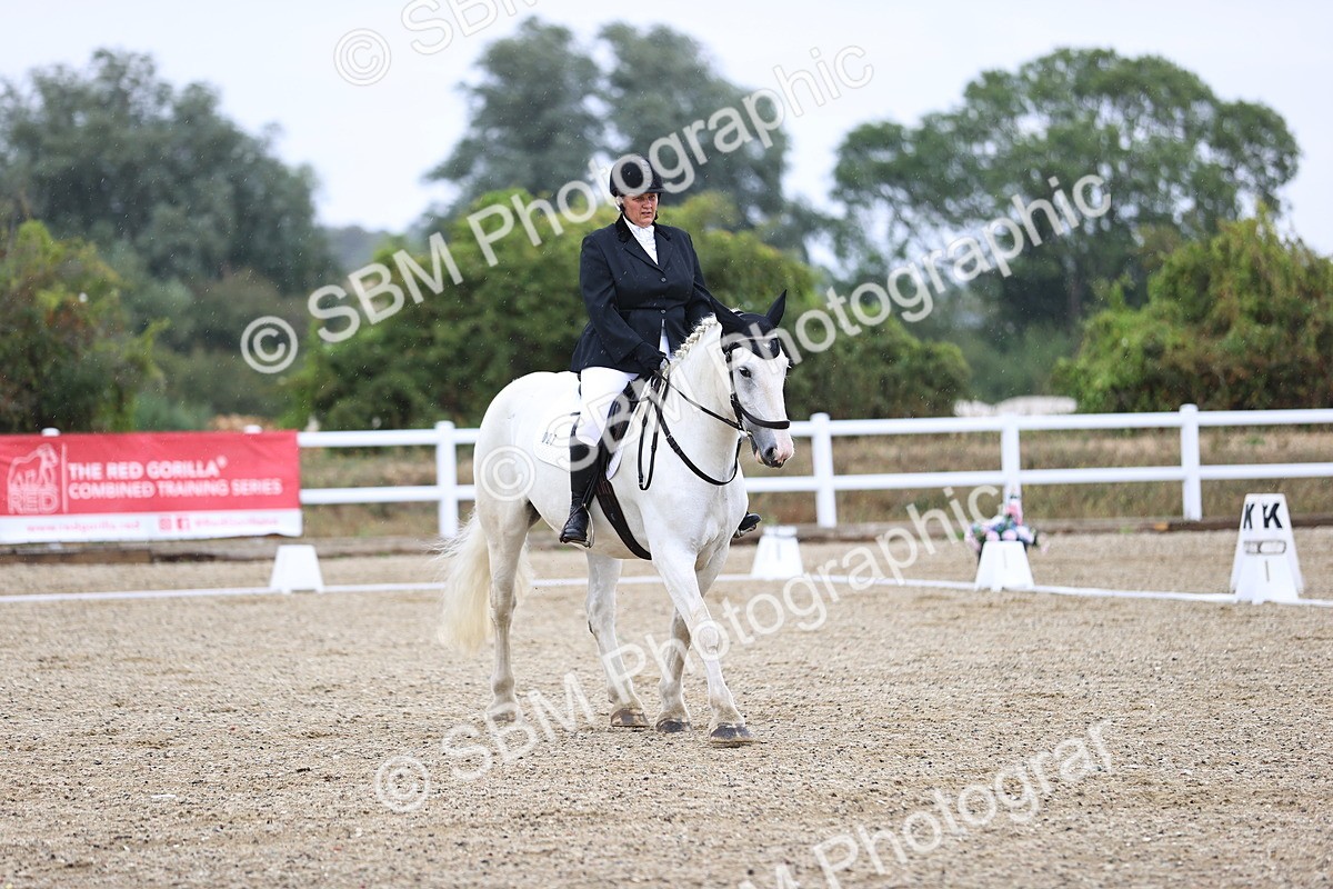 SBM_000136 - Class 2 - Intro 4 Championship 9.00-10.03