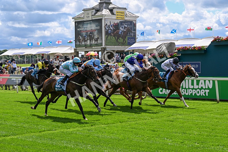 120626-Race 3-Bintaryana-7310 - Race 3 15.00pm British EBF Fillies' Handicap