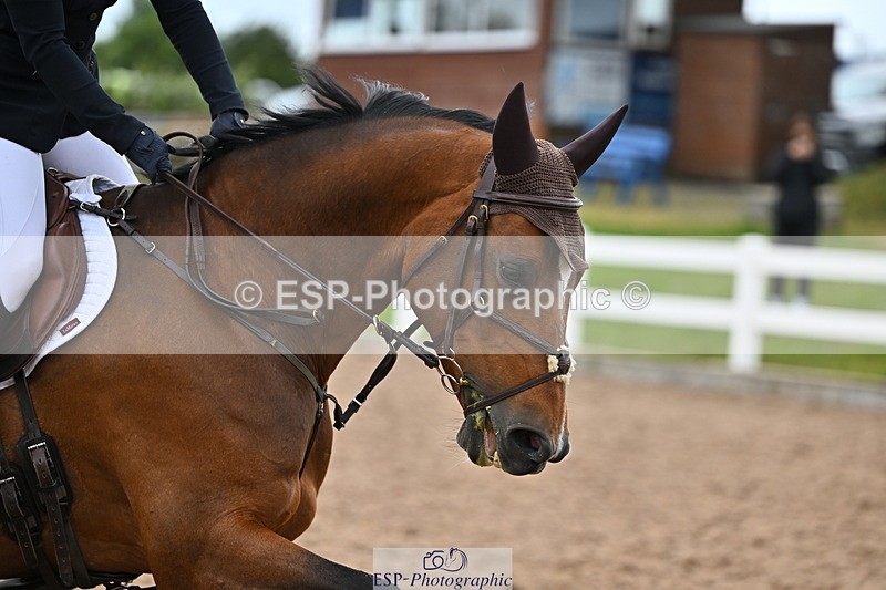 240703A-110243-00104 - Cls 02 Snr Disc & 1.00m Open