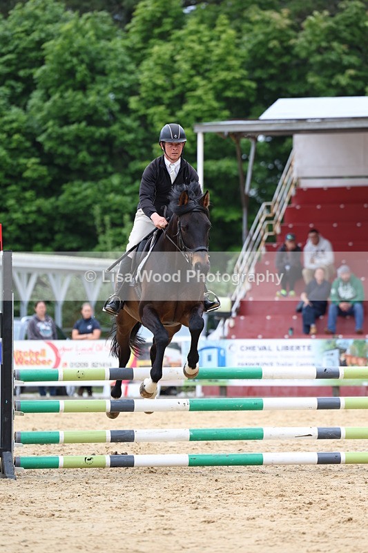 3E7A6017 - Class 4: Senior British Novice/90cm open