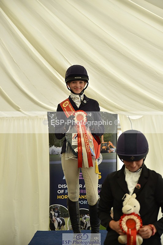 240824X-150506-30387 - D70 and 70cm SJ Presentations