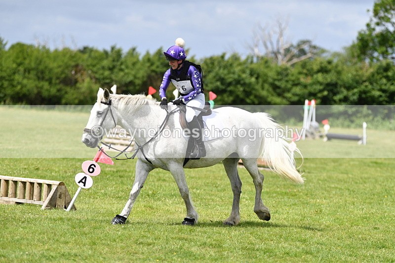 WJ5_3075 - Class 4 60cm