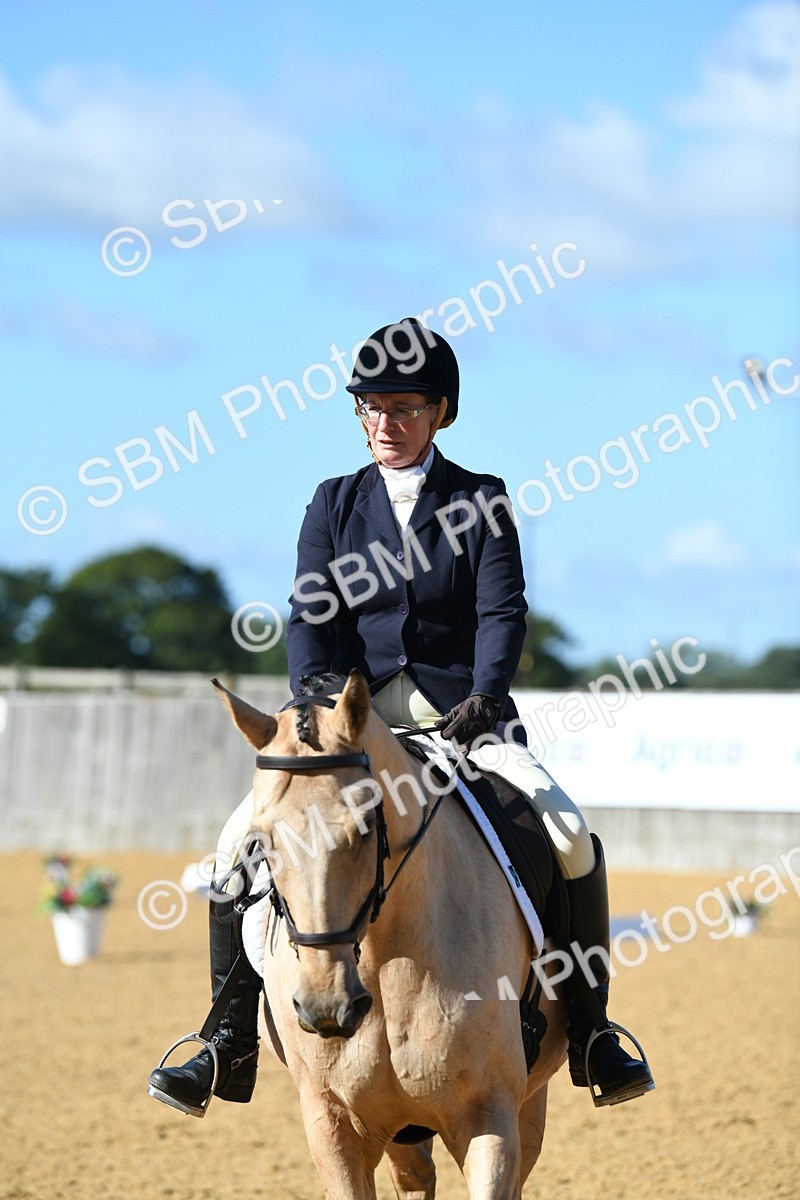 SBM_02796 - D7 Small Tour Championship Prelim 1