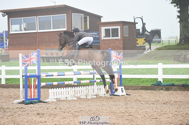 230917A-135952-07268 - Cls 36 1.05m Amateur Qualifier