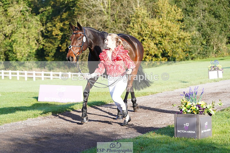 241026-100742-11629 - 018-Alice.Robinson-DERRYS.DIAMOND.CAVALIER