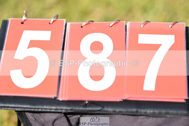 240825X-113106-32061 - 70cm XC 11.00 to 12.00