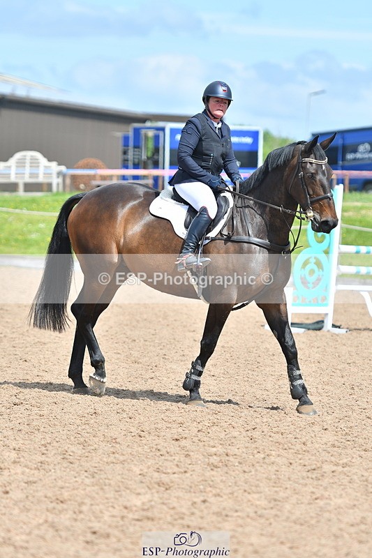 240609A-111928-04507 - Cls 17 Snr 1.05m Open