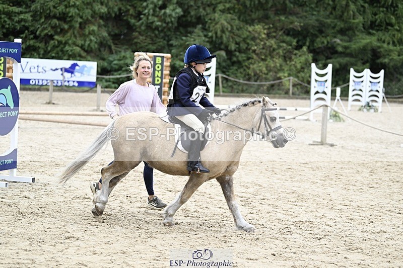 250820A-130303-06857 - Round 1, Start to 1.30pm Break