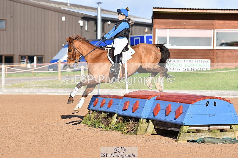 231105A-104308-00405 - 70cm