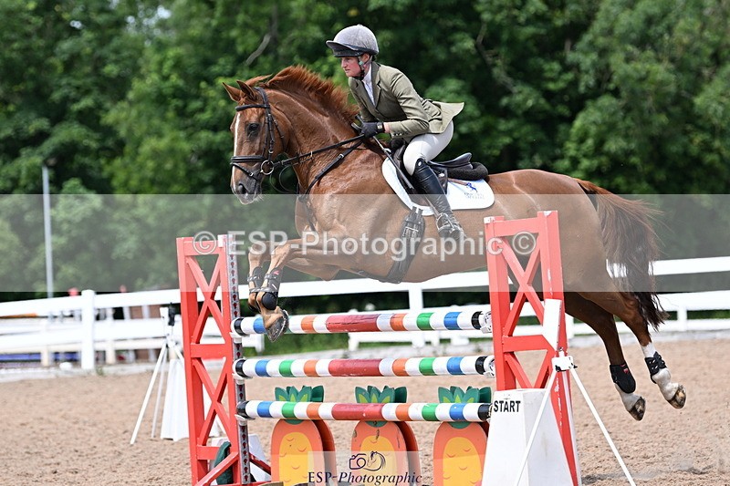 240619A-140840-00427 - Cls 4 Snr Newcomers and 1.10m Open