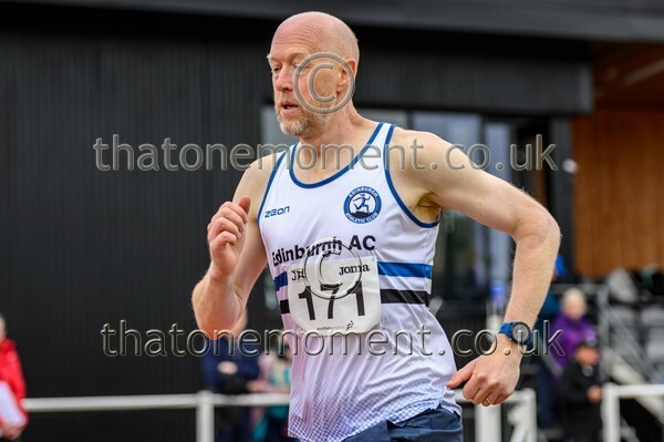 ComMast25-919980 - Track Male Set One