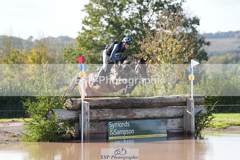 251024A-125224-10833 - B-142-Harry.Hodge