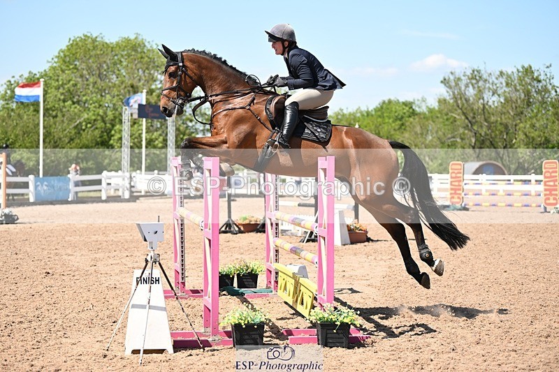 250510-144259-11802 - Cls 23 1.05m Amateur Quali