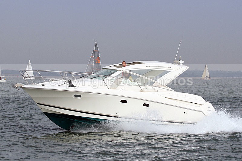 151003 VANILLA SHAKE - JEANNEAY PRESTIGE IMG_2788 - Motorboats - Hardtop