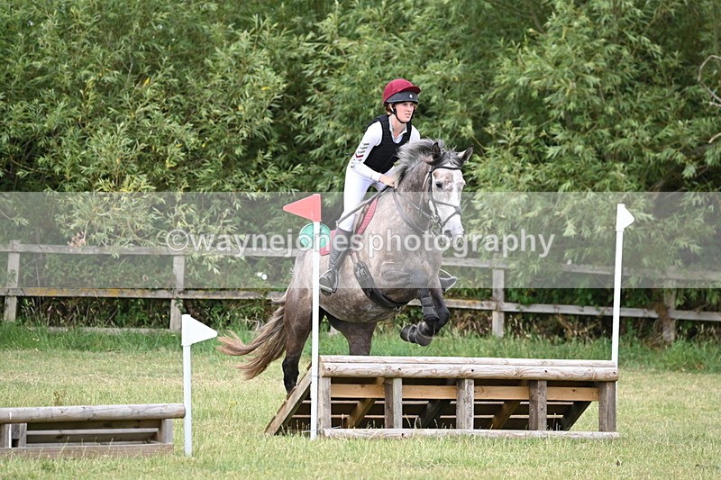 WJ6_6592 - 60cm XC Time 10:17 to 10:49