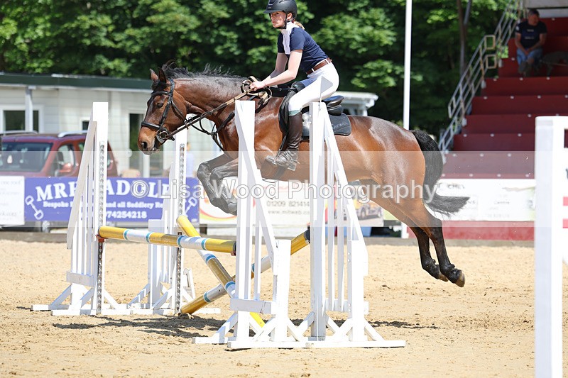 3E7A9448 - Class 8: Senior 80cm