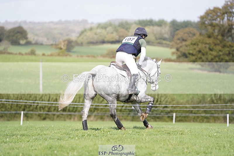 241025-130324-08416 - 107-Simon.Grieve-BEST.ESCAPADE