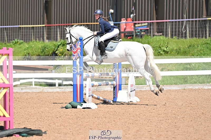 240504A-133429-02060 - Cls 20 & 21 Club & Schools 1m