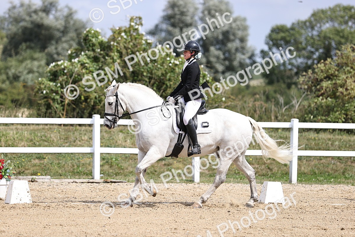 SBM_016816 - Class 14 Novice 23 - 11.53-12.56