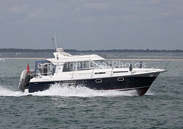 090614 SWANSONG IMG_1621 - Motorboats - Hardtop