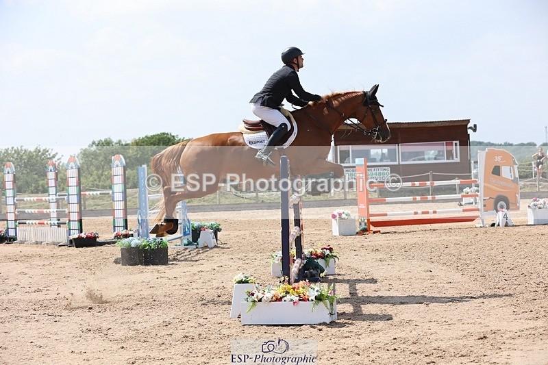 250725-143904-03387 - Cls 3 Snr Foxhunter