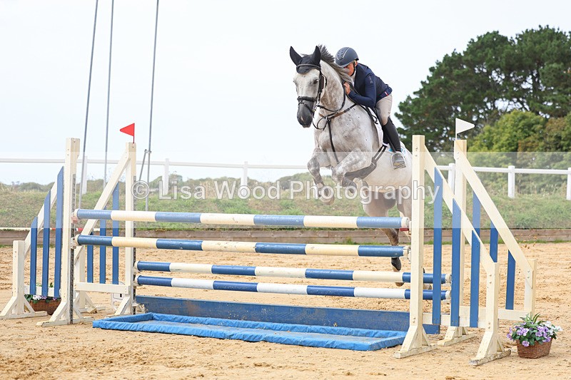 3E7A4457 - Class 8: Senior Foxhunter/1.20 open
