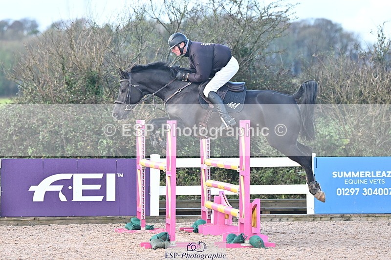 231210A-123524-02465 - Cls 19 Snr 1.05m Open