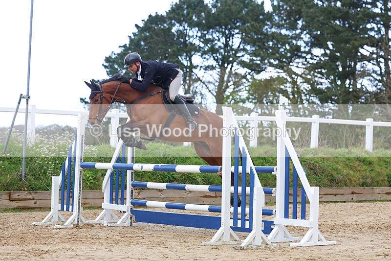 3E7A1509 - Class 6: Senior 1.05m