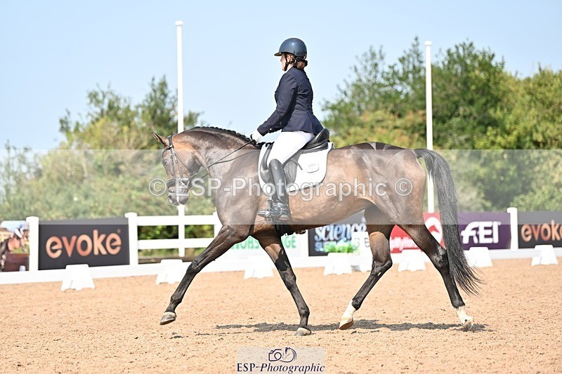 250816-124423-04324 - 100-Deborah.NewmanSoraya.IV