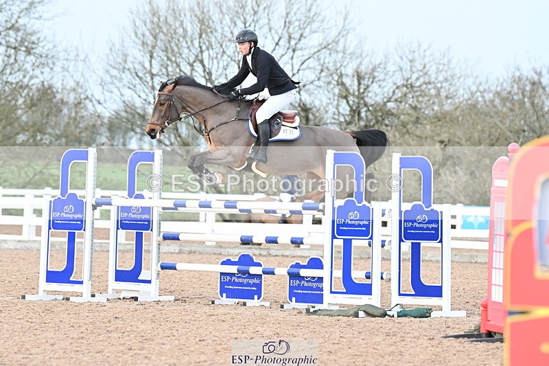 231208A-133126-00930 - Cls 6 Foxhunter & 1.20m Open